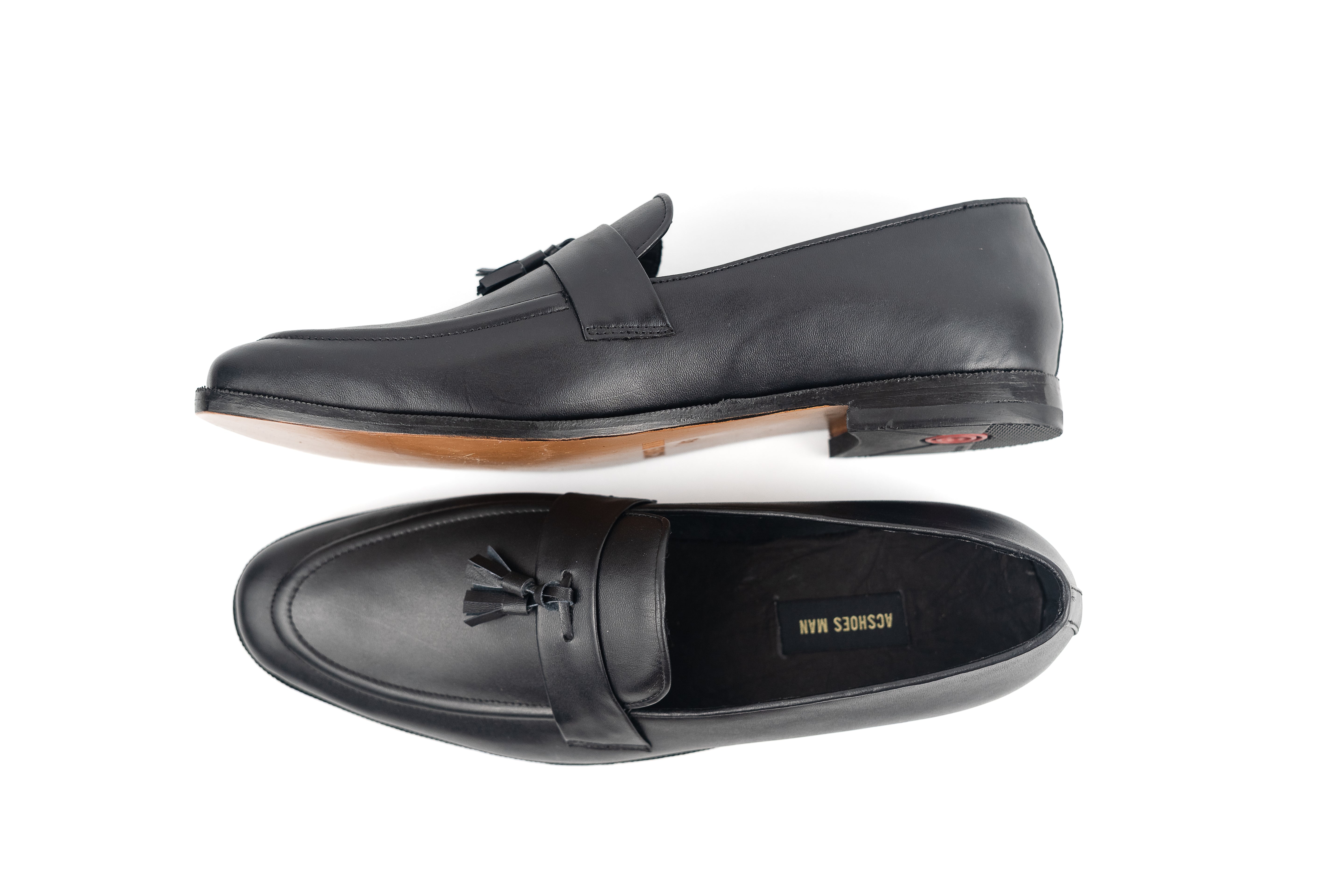 LOAFERS EN CUERO NEGRO ROBUSTO
