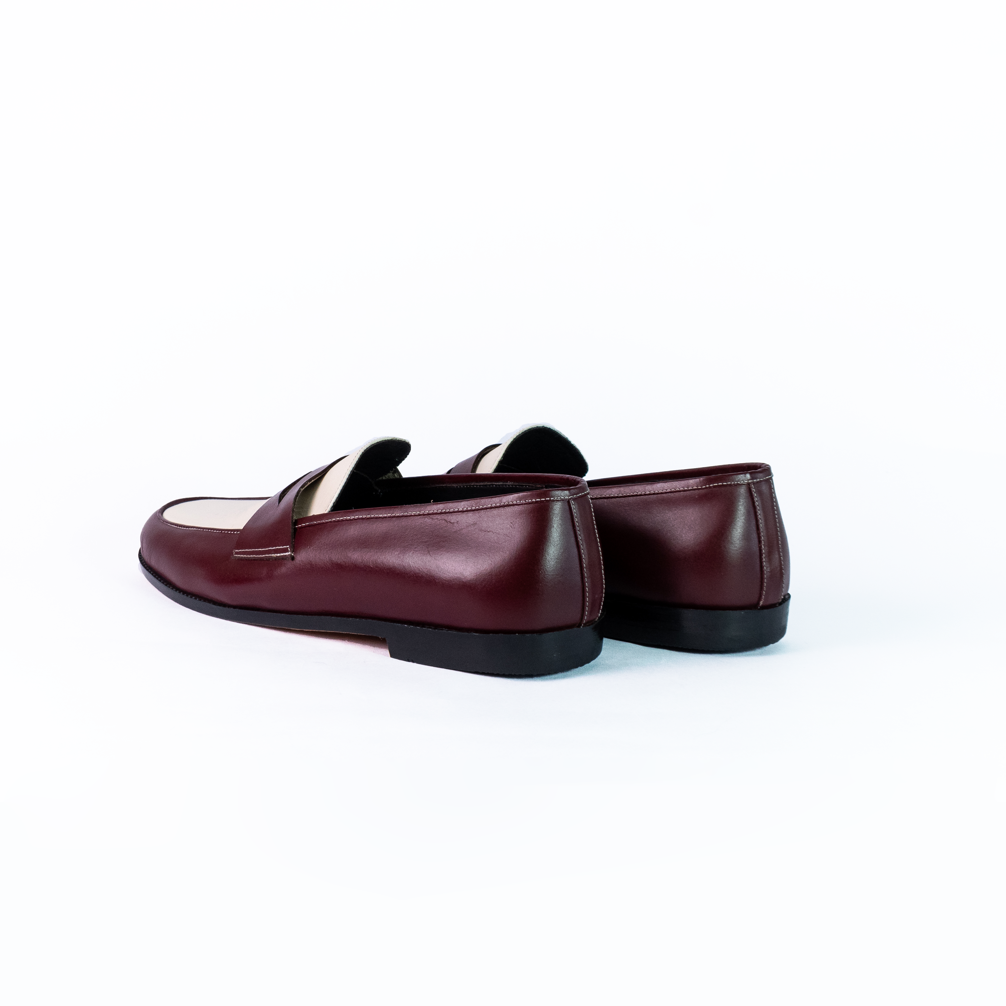 Penny loafers dark red & white