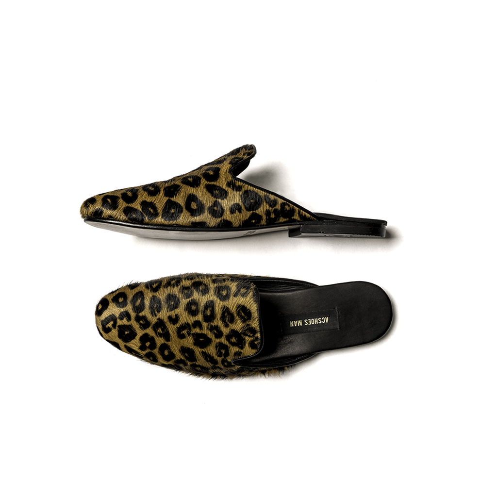 Animal print tigrillo mules